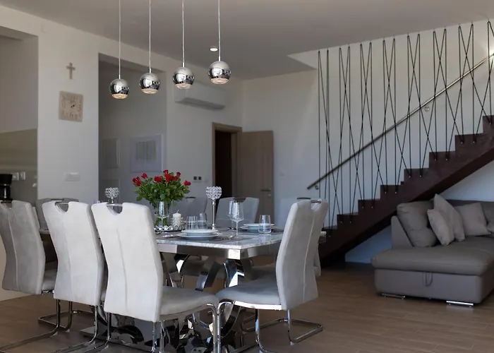 Luxury Villa Bueno