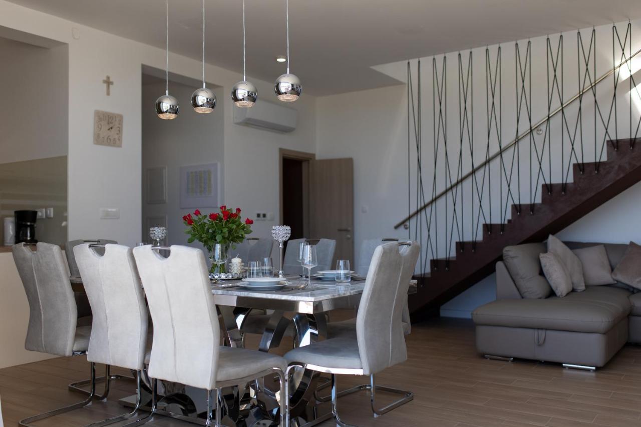 Vila Luxury Bueno Kastela
